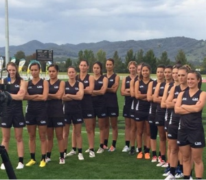 Touch Blacks Women’s team in Mudgee, NSW (Hollie Gray to the far right). Photo: Touch NZ FB